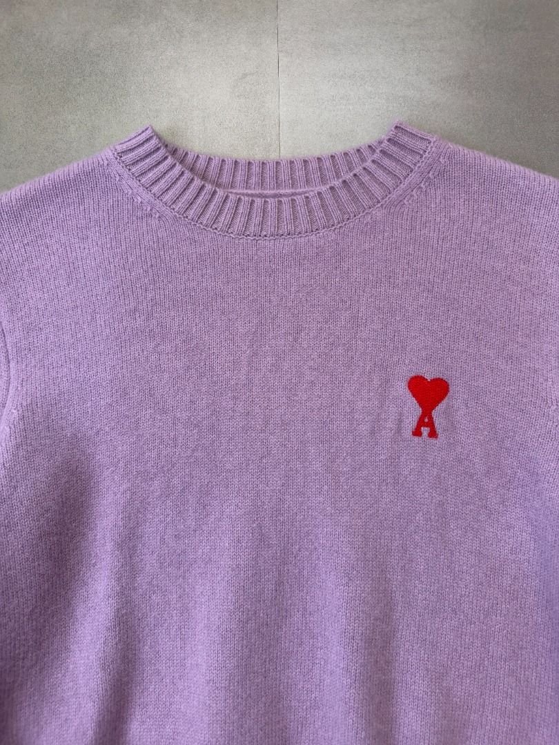 Ami Paris Cashmere Wool sweater (Category: Coats, Jackets and Outerwear) located in Cabanatuan. Submitted by argarments.ph (Listing ID 1468515384, Image 3). Description: Tagged: Large on tag Width 18.5" | Length 22" | Sleeves 26.5" Condition: Excellent condition Issue(s): -.