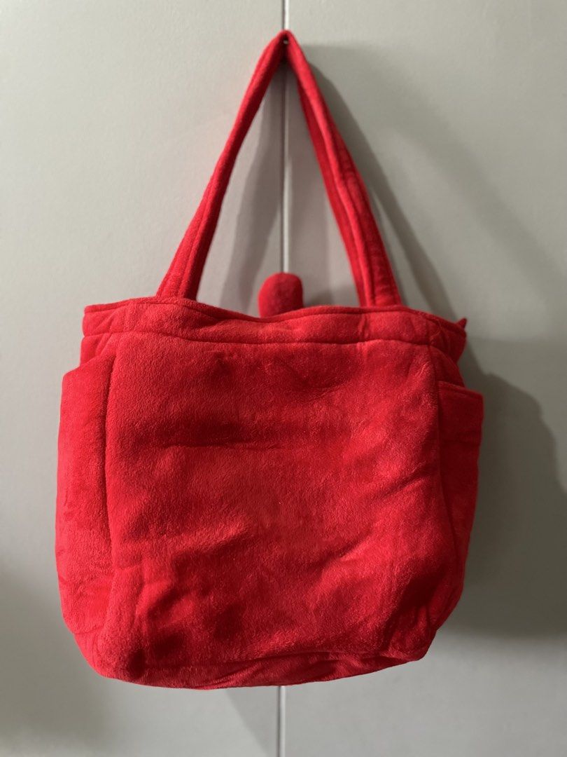 Angry Bird Tote Bag (Category: Looking For) located in Batangas. Submitted by atmos.ph (Listing ID 1468556425, Image 2). Description: .