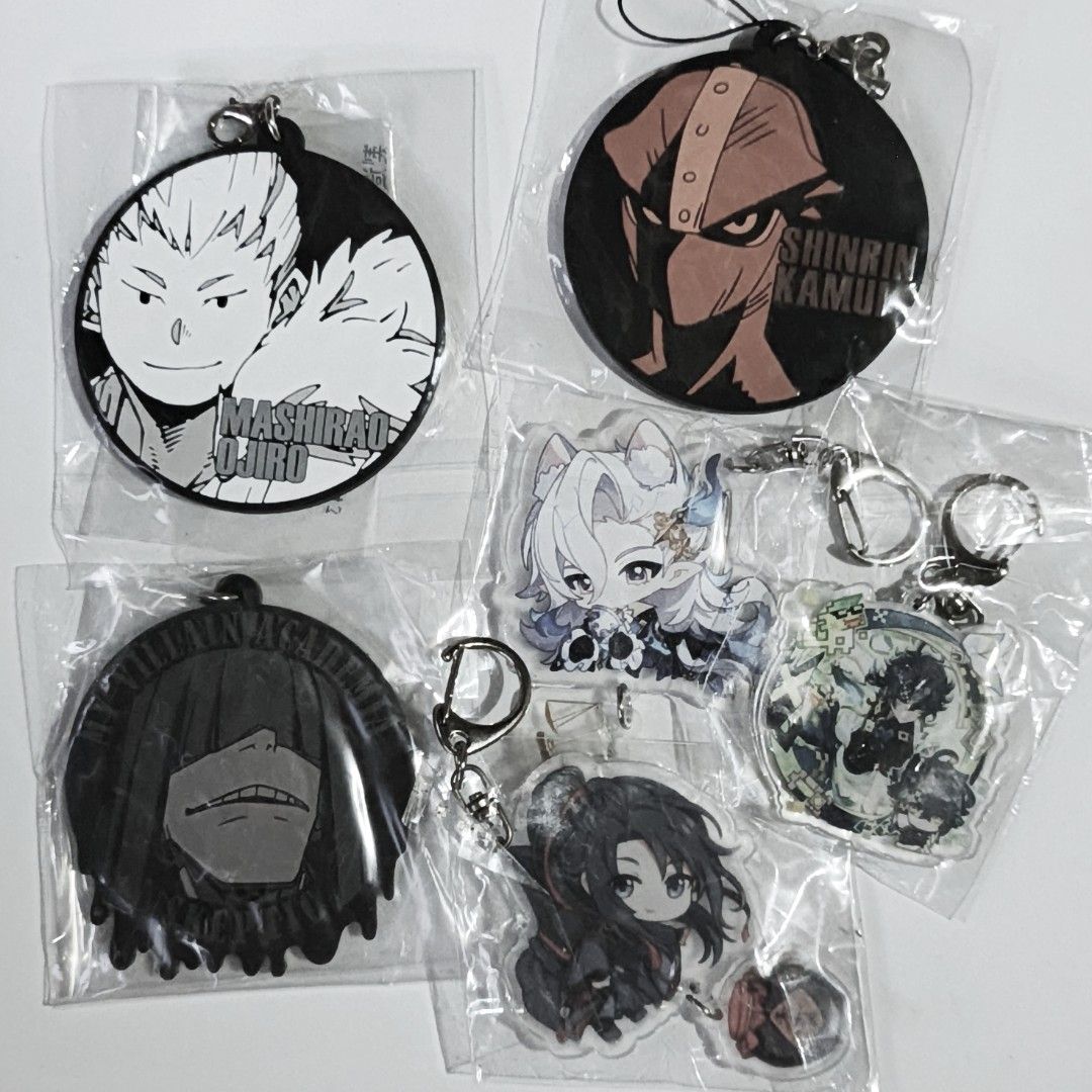 anime bundle (Category: Character Goods) located in Manila. Submitted by dgvantharix (Listing ID 1468572968, Image 2). Description: ‎☄️ × sensi ‎☄️ loc: metro manila ‎☄️ mop/d: gcash , j&t ( x rush shipping ).
