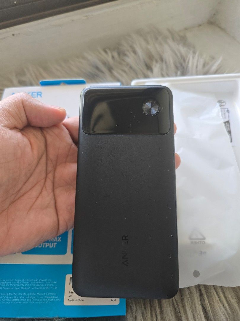 Anker Powerbank (Category: Batteries & Power Banks) located in Marikina City. Submitted by wigglywiggy (Listing ID 1468530207, Image 3). Description: - black color - 10,000mAh - 22.5W max output.