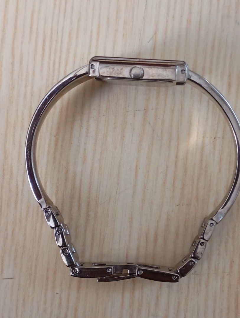Anne klien (Category: Women's Watches) located in Las Pinas. Submitted by quick_deals_great_finds2 (Listing ID 1468532079, Image 3). Description: Original good working condition Quartz with battery 18mm small fits wrist 6.5 inches.