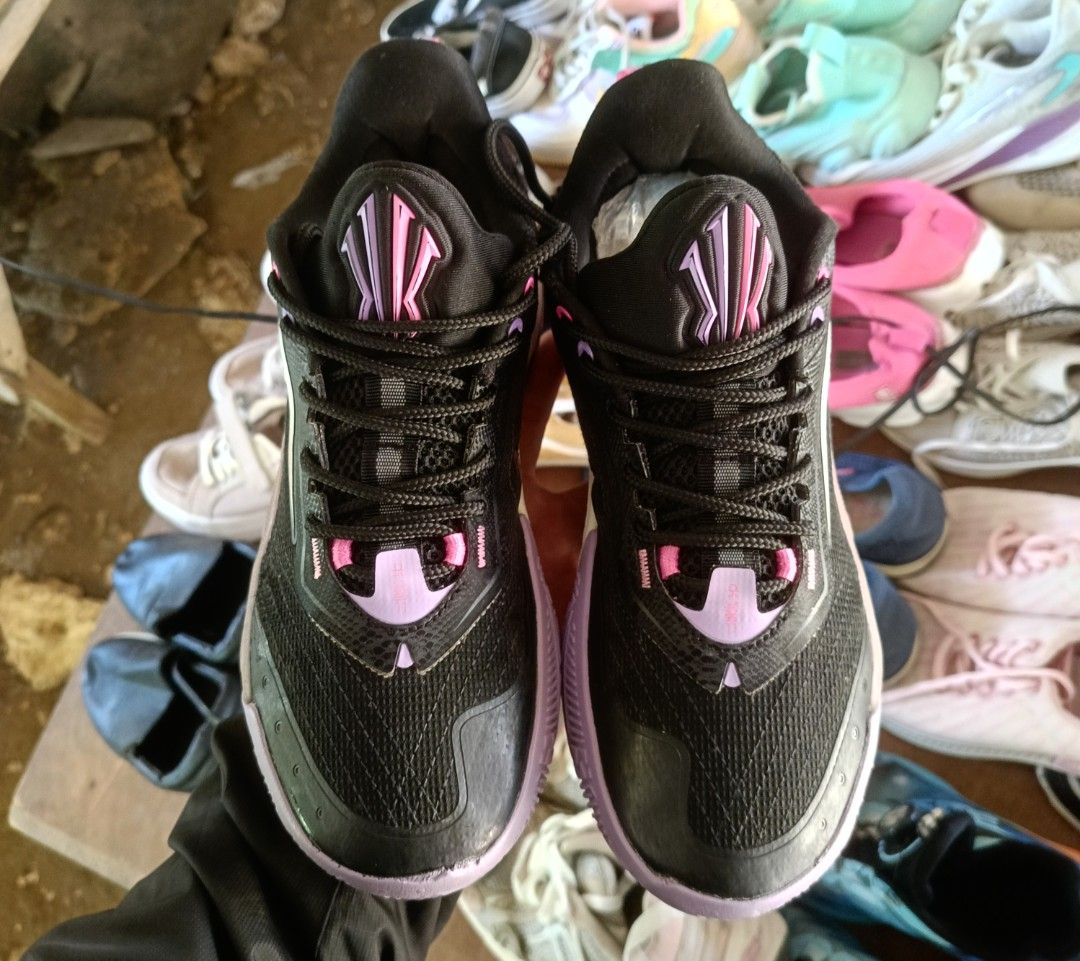 ANTA KAI 1 (Category: Sneakers) located in Bayugan. Submitted by retroshoesphilippines (Listing ID 1468614734, Image 3). Description: .