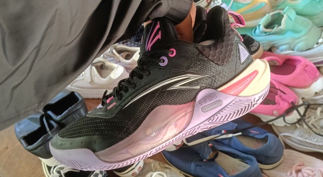 ANTA KAI 1 (Category: Sneakers) located in Bayugan. Submitted by retroshoesphilippines (Listing ID 1468614734, Image 2). Description: .