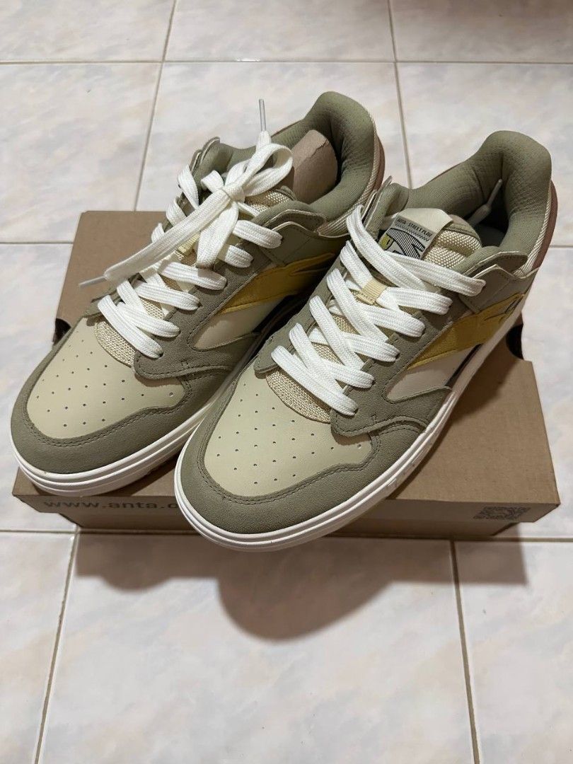 ANTA NEGOTIABLE (Category: Sneakers) located in Manila. Submitted by jiejieph (Listing ID 1468707249, Image 1). Description: .