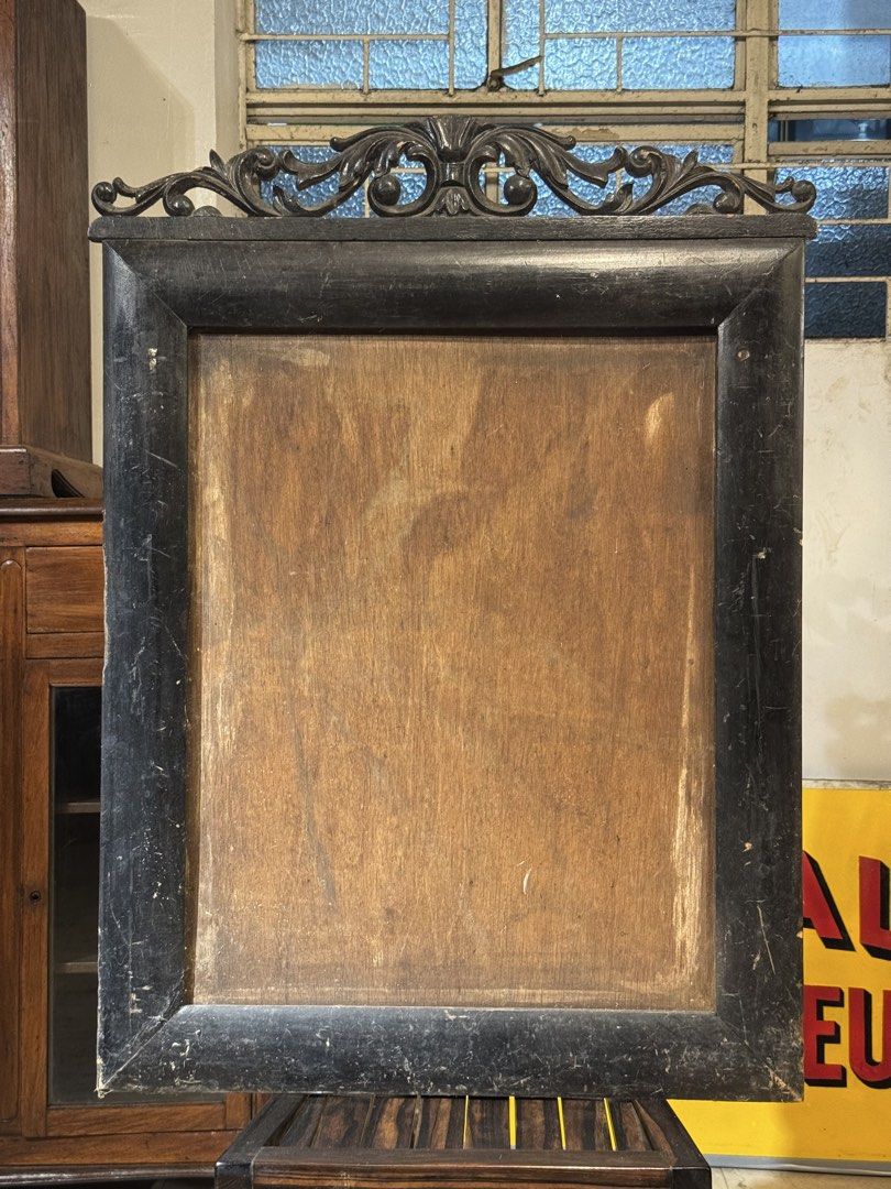 Antique Large Art Deco Narra Frame (Category: Vintage Collectibles) located in Manila. Submitted by sinaunang_gamit (Listing ID 1468516141, Image 1). Description: Antique Large Art Deco Narra Frame Height: 39.5 inches Width: 28 inches Loc: 6th ave caloocan ₱7k.