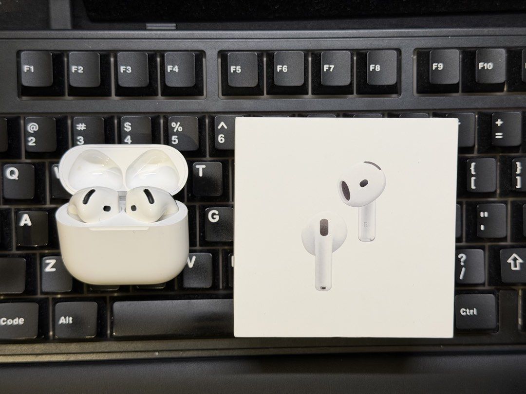 Apple Airpods 4 with Wireless Charging and ANC (Category: Earphones) located in Quezon City. Submitted by dreeeeeeee (Listing ID 1468603079, Image 1). Description: * Original * No issues * Used for a year only * Near LRT 2 Gilmore Station (condo lobby) po for Lalamove, Grab, or pickup.