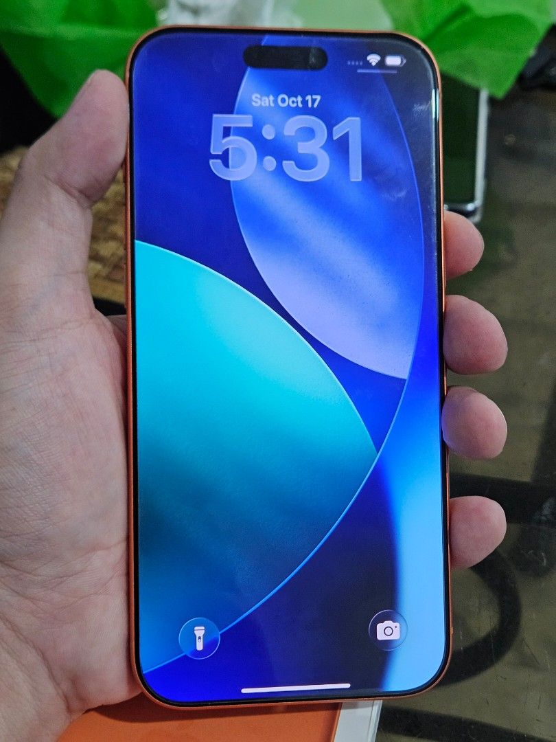 Apple iPhone (Category: iPhone 17 Series) located in Makati City. Submitted by noobmaster99 (Listing ID 1468633765, Image 2). Description: For sale iPhone 17 Pro Max 256gb Smartlock With box same imei and original cord No issue All working 99 battery health Reset and check Pm.