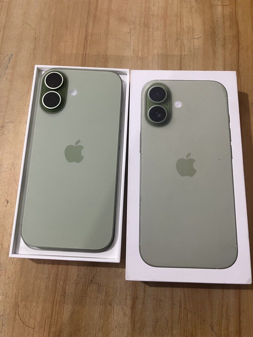 Apple iPhone 17 256GB Green (Category: iPhone 17 Series) located in Manila. Submitted by luckywind_6a22e1 (Listing ID 1468638480, Image 2). Description: - Brand: Apple - Model: iPhone 17 - Color: Sage Green - Storage: 256GB - Battery Health: 100% (0 Cycle Count) - Condition: Brand New, Open Line (No SIM restrictions) - Inclusions: Complete set with original box and cable - Meetup Location: SM City Caloocan.