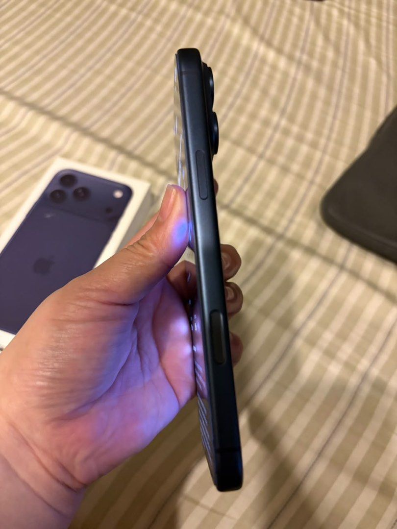 Apple iPhone Pro Max Deep Purple With Original Box (Category: iPhone 17 Series) located in Makati City. Submitted by rain3dr0ps (Listing ID 1468621161, Image 2). Description: For sale: iphone 17 promax 256gb Deep blue No issue / test all you want Rfs: upgrade Complete with box NO WARRANTY OPENLINE PICK UP IN CHINO ROCES MAKATI PAYMENT VIA BPI Qr only .