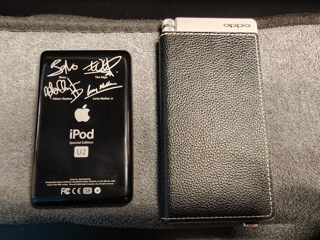 APPLE IPOD CLASSIC 5TH GEN 256GB PANDA (Category: Portable Music Players) located in Imus. Submitted by gadgetphoenix (Listing ID 1398470114, Image 2). Description: Apple iPod Classic 5th Gen (256GB Flash Mod) + Oppo HA-2SE DAC/Amp Stack SELLING PRICE: 14,999 Selling as a bundle! A legendary portable audio setup combining the warm, musical Wolfson DAC of the 5th Gen iPod Classic with the pristine amplification performance of the Oppo HA-2SE. Perf