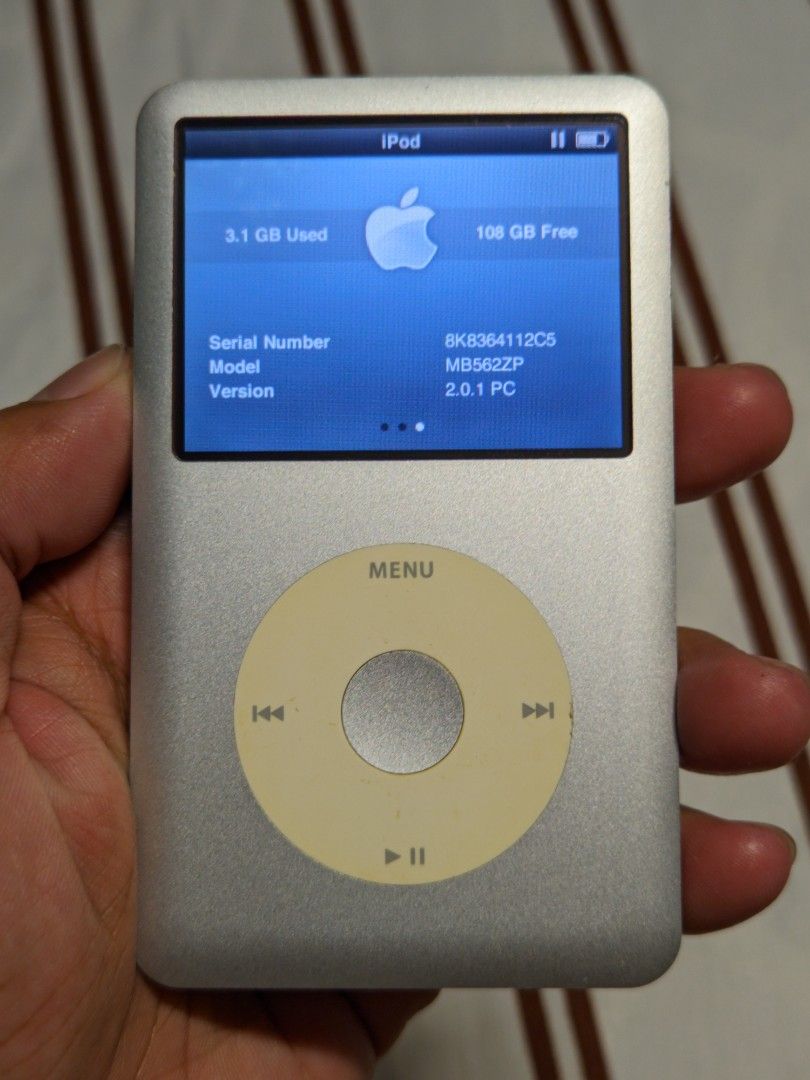 Apple iPod Classic 6.5 Gen 120gb (Category: Portable Music Players) located in Lipa City. Submitted by ward9 (Listing ID 1466220650, Image 3). Description: Apple iPod Classic 6.5 Gen 120gb Good HDD Health Good LCD Good battery life (newly replaced) Can sync well on itunes Can add songs, albums or playlist upon request Slight negotiable Inclusion: •Unit •Charging Cable •Travel Case can swap to Bose QuietComfort (willing to add) Payment: Bank Trans
