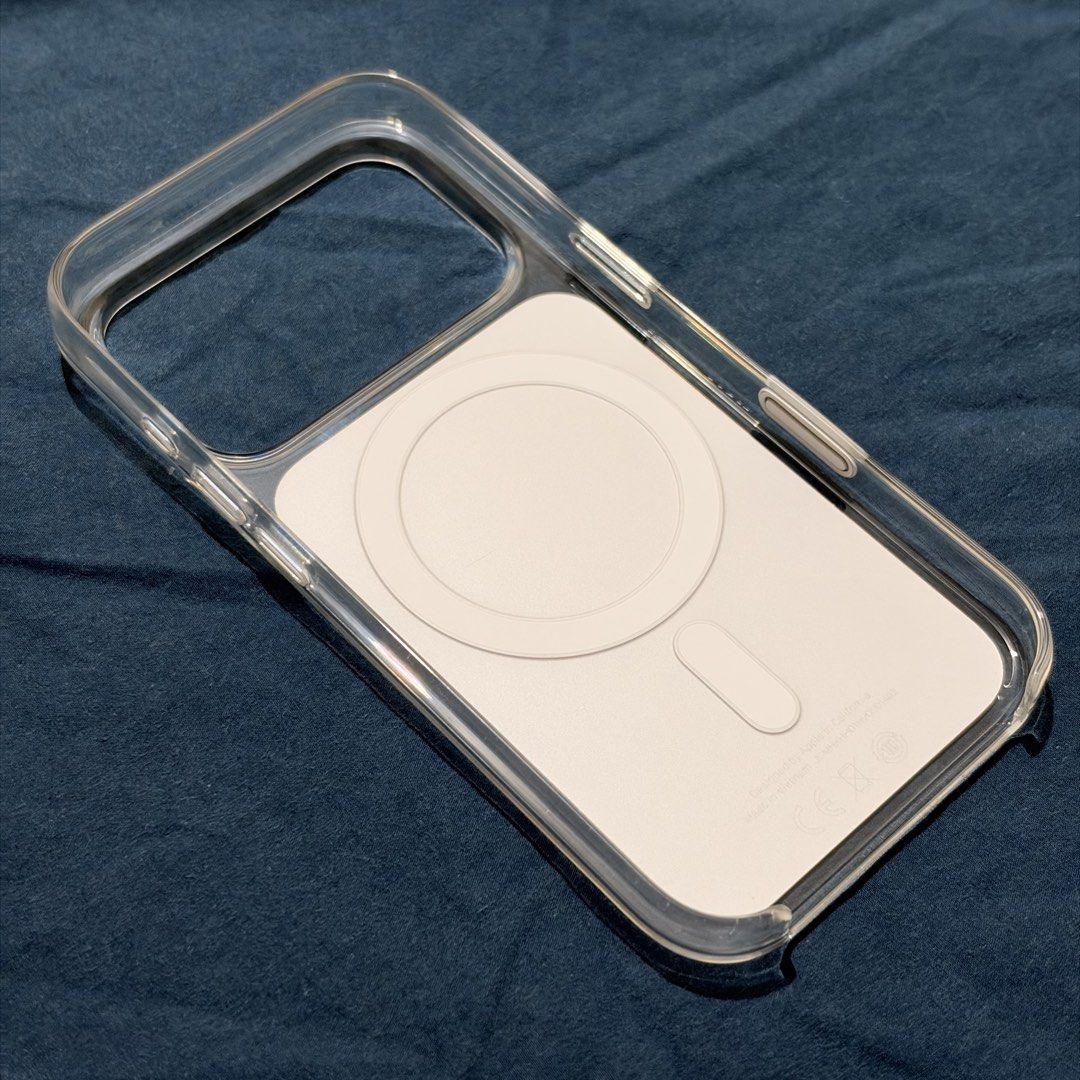 Apple Original iPhone 17 Pro Clear Case with MagSafe (Category: Cases & Sleeves) located in Manila. Submitted by francpeterson (Listing ID 1468679788, Image 3). Description: Condition: Gently used, in great overall condition with crisp clarity. Details: Minor, normal hairline marks around the MagSafe ring from charger use. Inclusions: Comes with the original retail box and packaging. Features: Full MagSafe compatibility and precise Camera Control