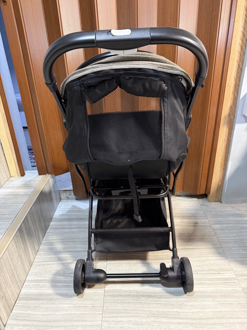 Apruva E-Zee II Baby Stroller Grey Black (Category: Strollers) located in Manila. Submitted by stephanycosta (Listing ID 1468536938, Image 2). Description: - Model: Apruva E-Zee II Baby Stroller - Color: Grey and black - Comfort: Quilted seat padding for extra coziness - Safety: Secure harness with shoulder straps and detachable bumper bar - Sun Protection: Adjustable canopy with a rear mesh ventilation window - Storage: Large basket underneath f