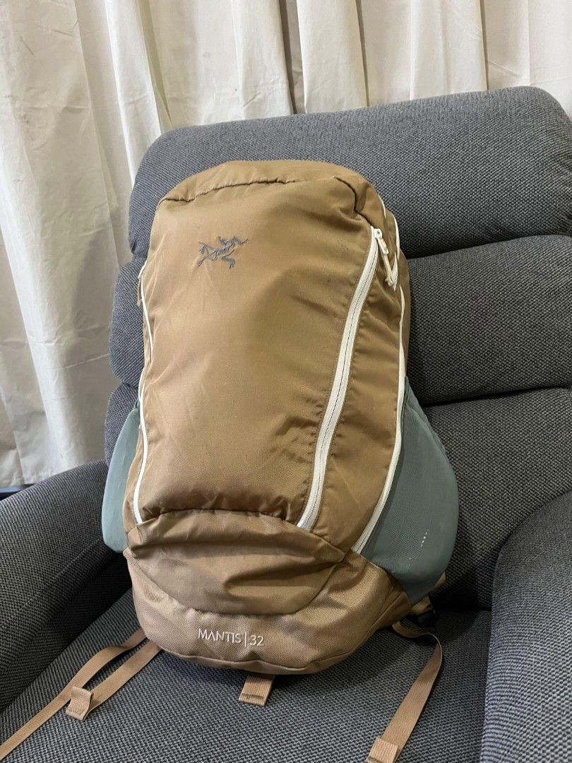 ArcTeryx Mantis 32 Hiking Backpack (Category: Backpacks) located in Baguio. Submitted by outdoor_threadsss (Listing ID 1468644297, Image 2). Description: 2nd Account whatthestore.