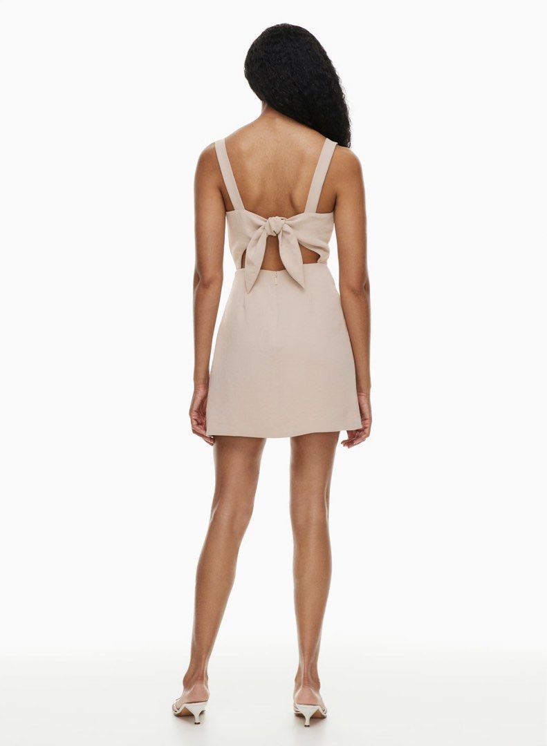 Aritzia dress - beige (Category: Dresses) located in Quezon City. Submitted by aurora.borealis.11 (Listing ID 1468599334, Image 2). Description: Used once, no flaws Fits Small-Medium.