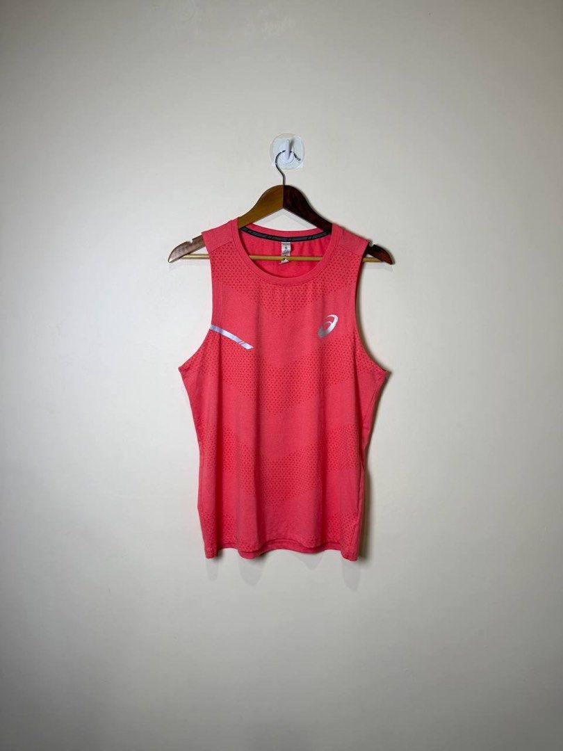ASICS RUNNING TANK TOP / SINGLET (Category: Activewear) located in Tacloban City. Submitted by coachfinds (Listing ID 1468595034, Image 1). Description: ASICS RUNNING TANK TOP / SINGLET MEDIUM W 19.5 X L 26.5 COLOR RATE: 9.5/10 CONDITION: 9.5/10 MINE: 699.