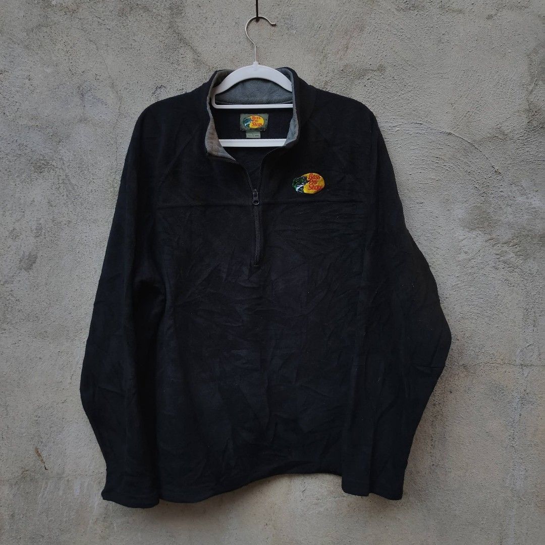 ASPACK BASSPRO/COLOMBIA (Category: Coats, Jackets and Outerwear) located in Ilog. Submitted by ea__thrift (Listing ID 1468650798, Image 1). Description: ASPACK 3 ITEMS FOR 2000 SHIPPED BASS PROSHOP/COLOMBIA.