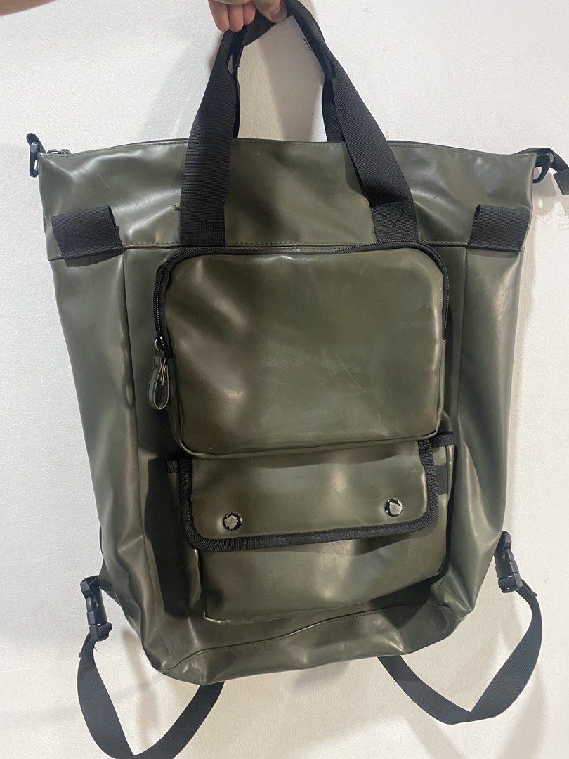 Assorted Bags Bundle - Bench Everyday, Giles N Brooks, and More (Category: Tote Bags) located in Caloocan City. Submitted by thampogi (Listing ID 1468581315, Image 2). Description: - 4-in-1 bag bundle perfect for daily use, school, or travel - 1st bag: Bench Everyday black cross-body bag - 2nd bag: - 3rd bag: Black Giles N Brooks backpack featuring multiple front pockets - 4th bag: Black padded backpack equipped with comfortable mesh back support