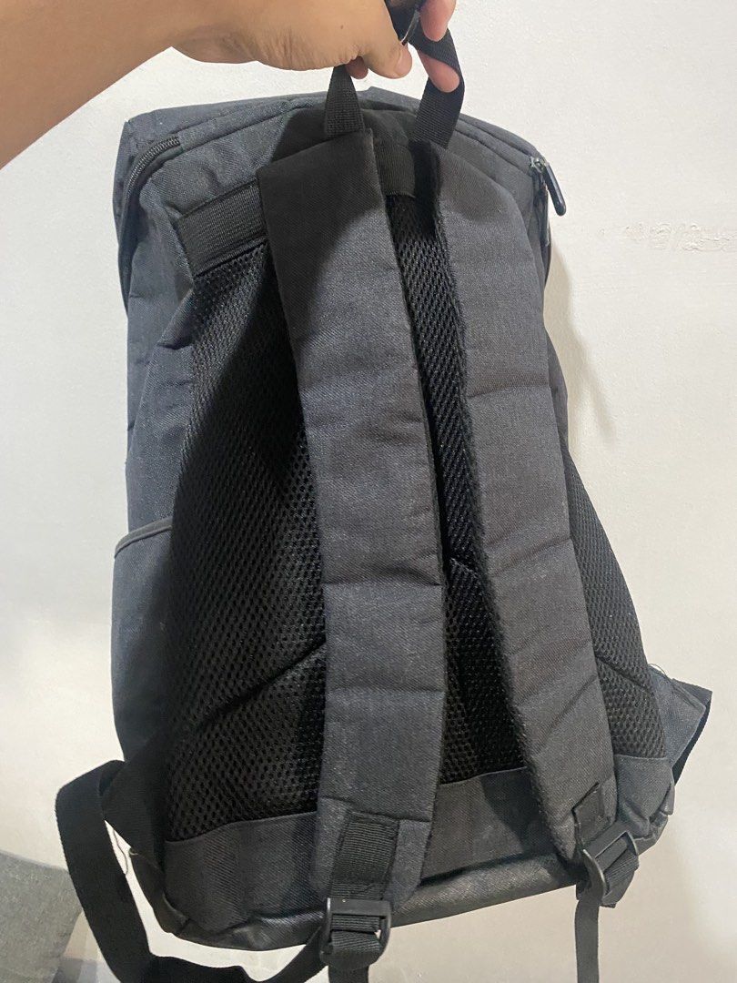Assorted Bags Bundle - Bench Everyday, Giles N Brooks, and More (Category: Tote Bags) located in Caloocan City. Submitted by thampogi (Listing ID 1468581315, Image 3). Description: - 4-in-1 bag bundle perfect for daily use, school, or travel - 1st bag: Bench Everyday black cross-body bag - 2nd bag: - 3rd bag: Black Giles N Brooks backpack featuring multiple front pockets - 4th bag: Black padded backpack equipped with comfortable mesh back support