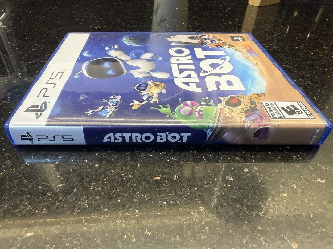 Astro Bot R1 (Category: PlayStation) located in Manila. Submitted by gilbertsb (Listing ID 1468520799, Image 3). Description: Region 1 No Swap Good as new.