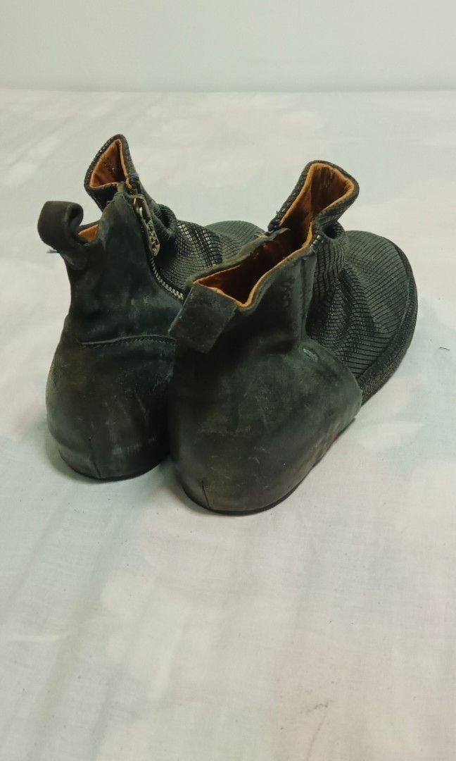 Authentic A.S.98 Italian Leather Boots (Size 37) (Category: Boots) located in Calamba. Submitted by gs_gsk_akkv.26 (Listing ID 1468690027, Image 2). Description: Authentic A.S.98 (Airstep) Leather Ankle Boots Size: 37 EUR Condition: Preloved with a solid vintage/distressed aesthetic. Meticulously selected. Textured leather, heavy-duty branded zippers, and clean soles. Authenticity: 100% Legit. Features the signature brand coordinates stamped insi