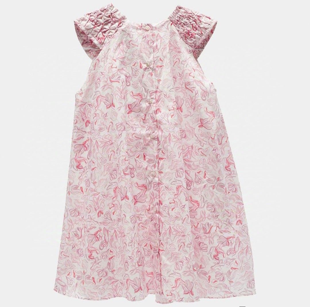 AUTHENTIC BABY DIOR (Limited Edition) (Category: Babies & Kids Fashion) located in Puerto Princesa. Submitted by mowmm (Listing ID 1468575292, Image 2). Description: AUTHENTIC BABY DIOR DRESS - Size 36M / 3Y but can still fit to 5 years old Style Code: 4EBM31DRSS Made in Portugal 100% Cotton Preloved but in good condition. Color: Light pink floral/watercolor print Details: Oval Dior metal charm, engraved "DIOR" pearl buttons, with "baby Dior" tag