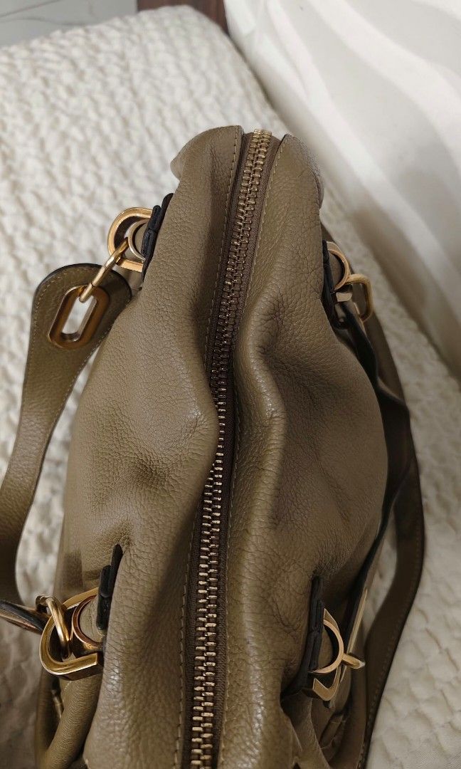 Authentic Chloe paraty bag (Category: Cross-body Bags) located in Davao. Submitted by baghunterluxxe (Listing ID 1468576329, Image 2). Description: guaranteed medium size in excellent condition.