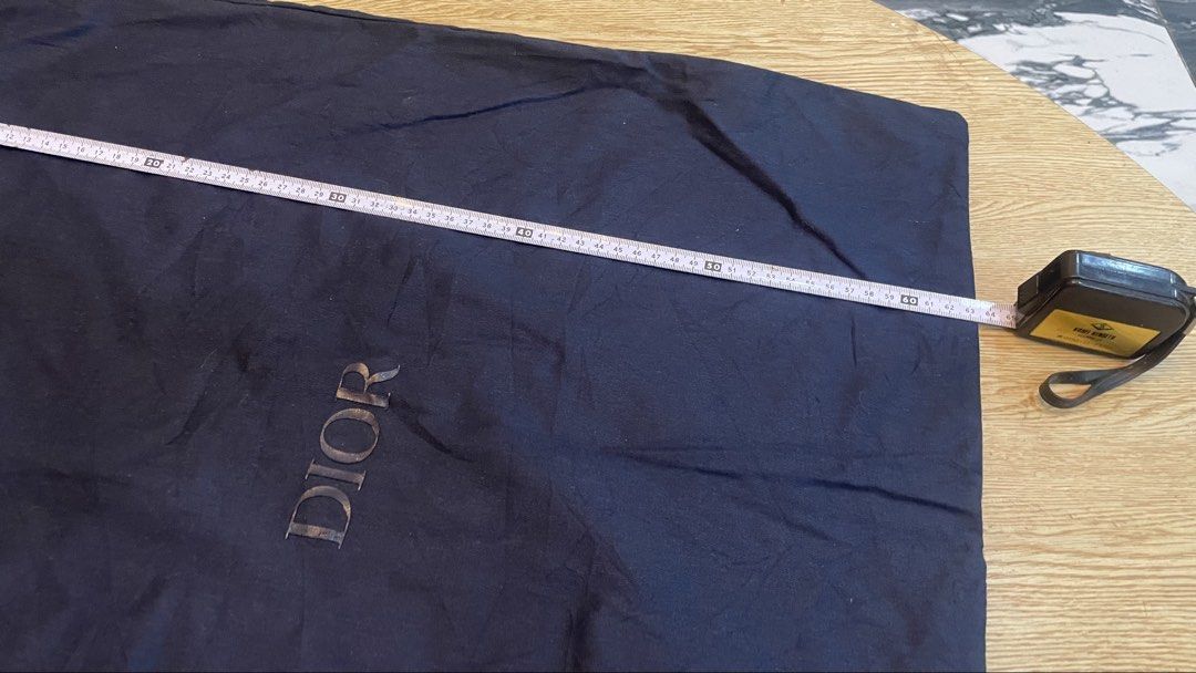 Authentic dior dustbag big size (Category: Luxury Apparel) located in Cavite. Submitted by ohmie23 (Listing ID 1468687014, Image 1). Description: Authentic dior dustbag big size.