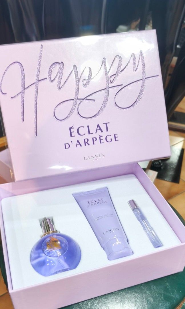 Authentic Lanvan Eclat Women's Parfum Complete Set (Category: Fragrance & Deodorants) located in La Trinidad. Submitted by designerluxeshop (Listing ID 1468611122, Image 1). Description: Brand new Lavan Eclat women's parfum complete set, 💯% original, in excellent condition, free shipping, for faster transactions message us, onhand ready to ship discount is offered for cash buyer.
