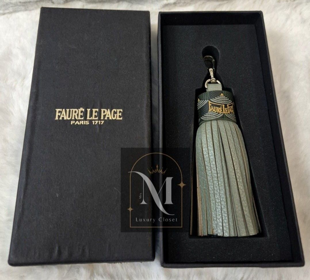 Authentic Faure Le Paige Bag Charm Tassel (Category: Luxury Accessories) located in Manila. Submitted by mrsmdxbseller (Listing ID 1468516579, Image 1). Description: .