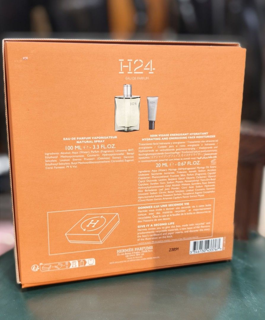 Authentic Hermès Men's Parfum Gift Set (Category: Fragrance & Deodorants) located in La Trinidad. Submitted by designerluxeshop (Listing ID 1468612224, Image 2). Description: Brand new Hermès men's parfum complete set with box and paperbag, 💯% original, in excellent condition, free shipping, message me if interested, onhand ready for delivery discount is offered for cash buyer.