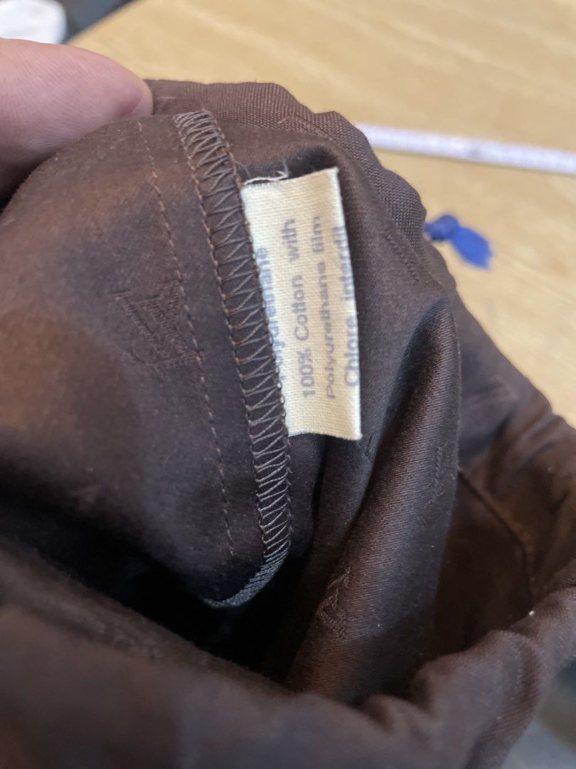 Authentic lv dust bag (Category: Luxury Apparel) located in Cavite. Submitted by ohmie23 (Listing ID 1468685709, Image 3). Description: Authentic lv dust bag.