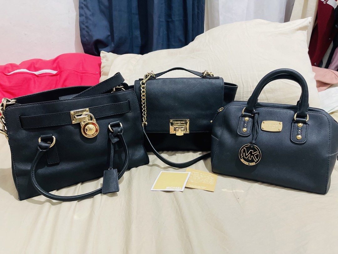 Authentic Michael Kors (Category: Shoulder Bags) located in Manila. Submitted by rare_goldy (Listing ID 1468620172, Image 1). Description: .