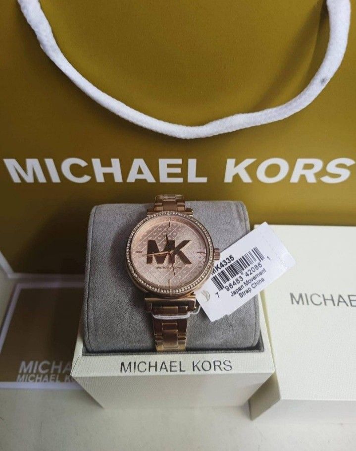 💯Authentic MK Watch for Women 🇺🇲🇺🇸 (Category: Women's Watches) located in Manila. Submitted by miunicahija06 (Listing ID 1468610169, Image 2). Description: Buy with confidence!!!🌞 🇺🇸💯authentic from US 🇺🇸 ✔️complete inclusions ✔️with warranty ✔️pawnable watch ✔️can bring to any watch center for authenticity check ⌚Money back if proven fake⌚ 🌤️RESELLERS ARE WELCOME🙋 DISCLAIMER: miunicahija06 is not affiliated with any of the brands pos