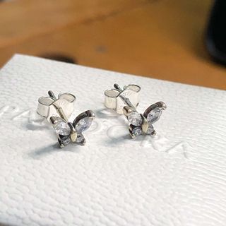 (Category: ) located in . Submitted by daintyjewels (Listing ID 1468534233, Image 1). Description: .