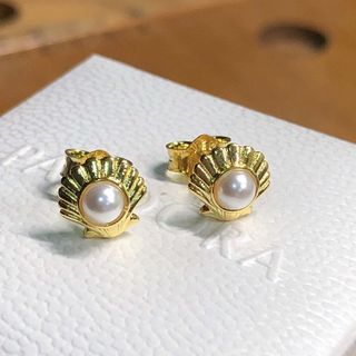 (Category: ) located in . Submitted by daintyjewels (Listing ID 1468675388, Image 1). Description: .
