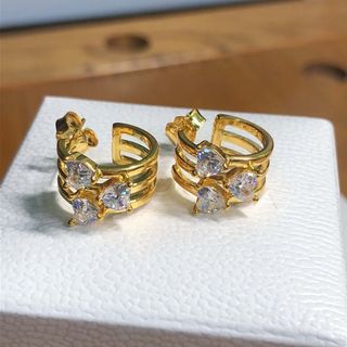 (Category: ) located in . Submitted by daintyjewels (Listing ID 1468676554, Image 1). Description: .