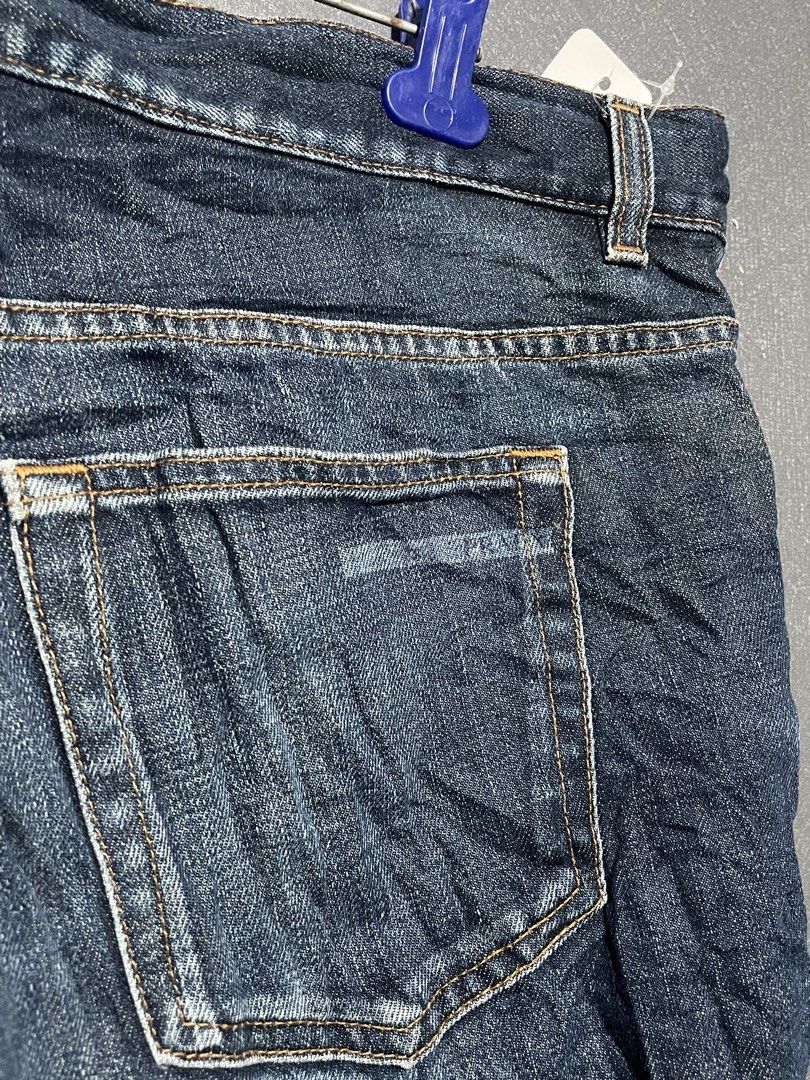 Authentic Prada Pocket Logo Denim Jeans (Category: Luxury Apparel) located in Manila. Submitted by claii_collection (Listing ID 1468533256, Image 3). Description: Prada Pocket Logo Denim Jeans - 36x40 - Excellent Condition - Complete tags and washtags - Authentic/Legit .