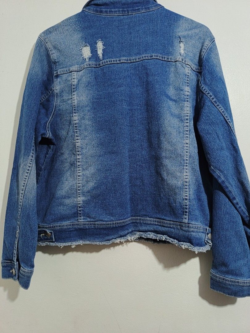 Avella women's blue denim jacket (Category: Coats, Jackets and Outerwear) located in Rizal. Submitted by vanessa_finds_ (Listing ID 1468616068, Image 3). Description: width 23" length 22.5".