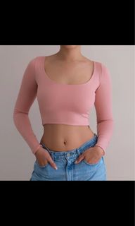 (Category: ) located in . Submitted by shopmycloset_pretty.mercy (Listing ID 1468537193, Image 1). Description: .