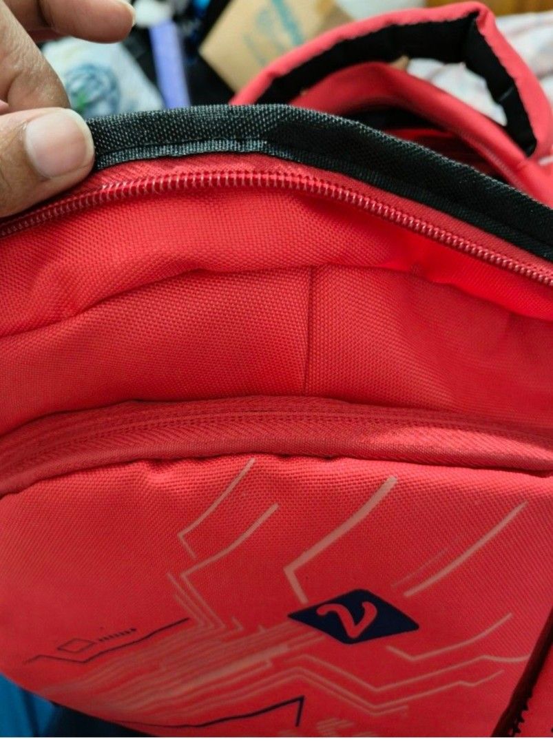 Backpack (Category: Backpacks) located in Singapore. Submitted by a.r.k (Listing ID 1468624954, Image 3). Description: brand new and unused not keen to trade pls..