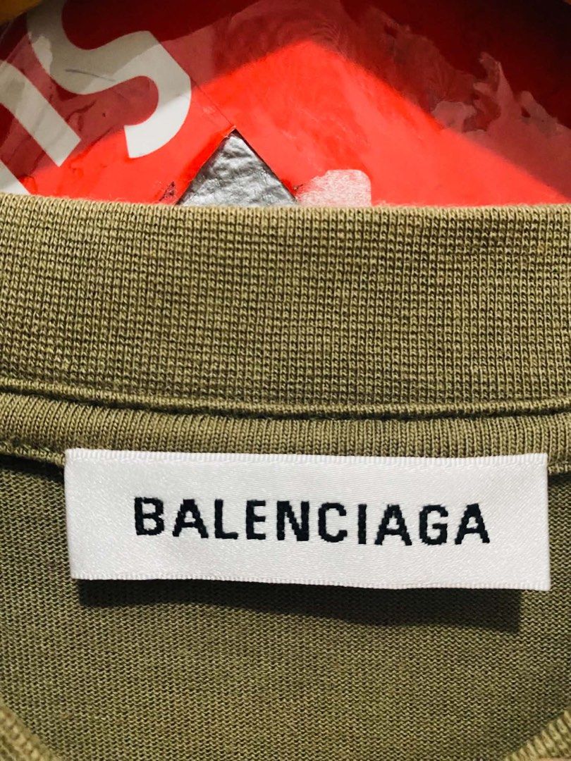 Balenciaga (Category: Luxury Apparel) located in Pozorrubio. Submitted by ghettogoods (Listing ID 1468509290, Image 3). Description: .