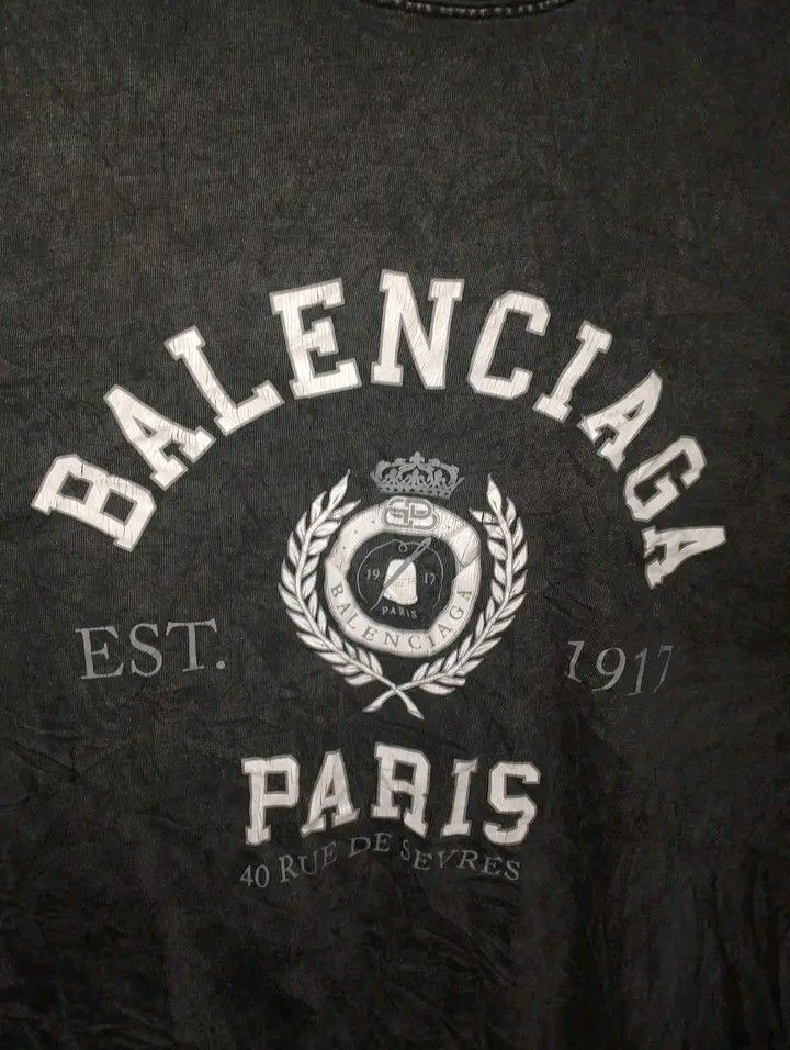 BALENCIAGA (Category: Tshirts & Polo Shirts ) located in Taguig. Submitted by clothingselection (Listing ID 1468656025, Image 3). Description: PTPA BALENCIAGA WASH ACTUAL COLOR 24 X 30 EXCELLENT CONDITION NID WASH FRESH FROM BALE.
