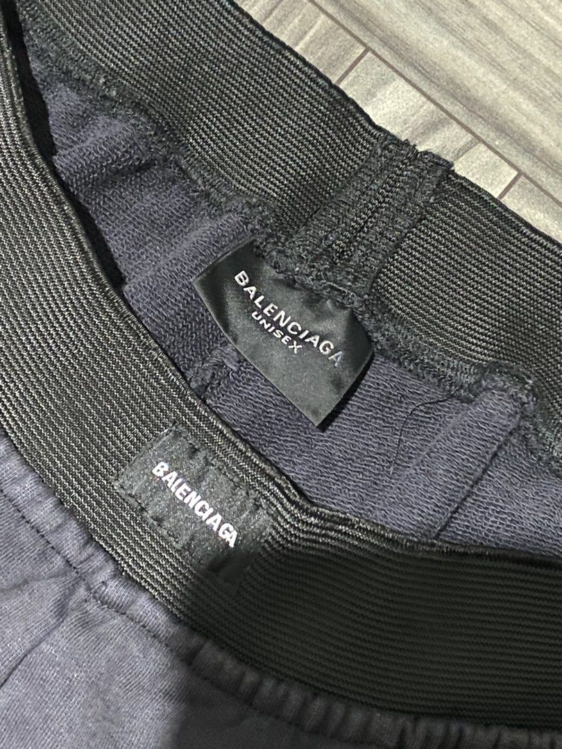 Balenciaga Baggy Sweatpants (Category: Joggers) located in San Pablo. Submitted by lazy.thrifttt (Listing ID 1468626490, Image 2). Description: Balenciaga Baggy Sweatpants(Unisex) Free Size 42 Length 11.5 Leg Opening No Flaws.