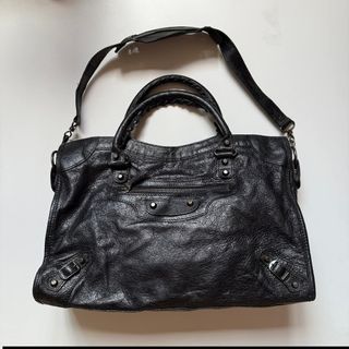 (Category: ) located in . Submitted by lux.antithrifts (Listing ID 1468645405, Image 1). Description: .