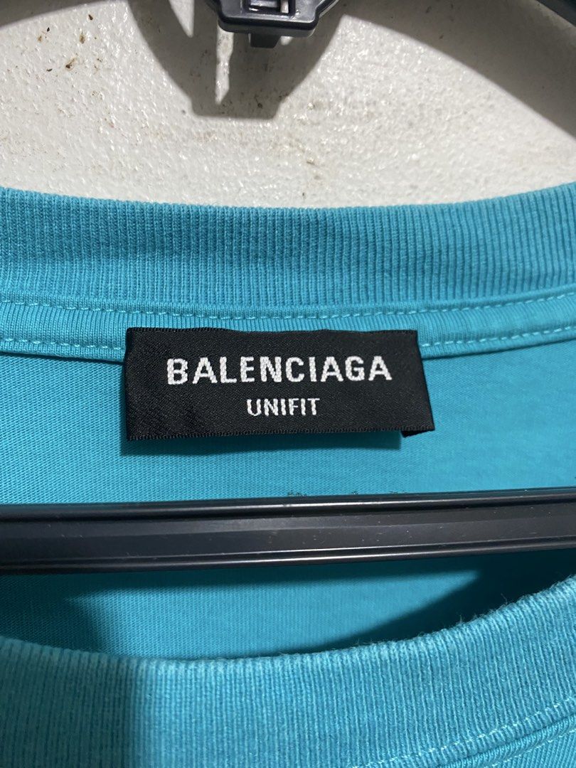 BALENCIAGA DISTRESSED SHIRT (Category: Tshirts & Polo Shirts ) located in Manila. Submitted by brndn.rgld (Listing ID 1468655667, Image 3). Description: 25 Width 32 Length Like new condition No issue Dm ur sure offer only.