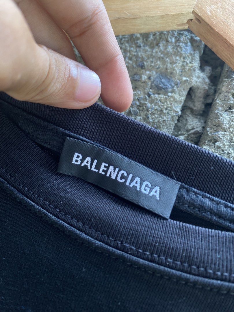 Balenciaga longsleeve (Category: Activewear) located in Roxas, Mindoro Oriental. Submitted by akfinds (Listing ID 1468608465, Image 2). Description: .