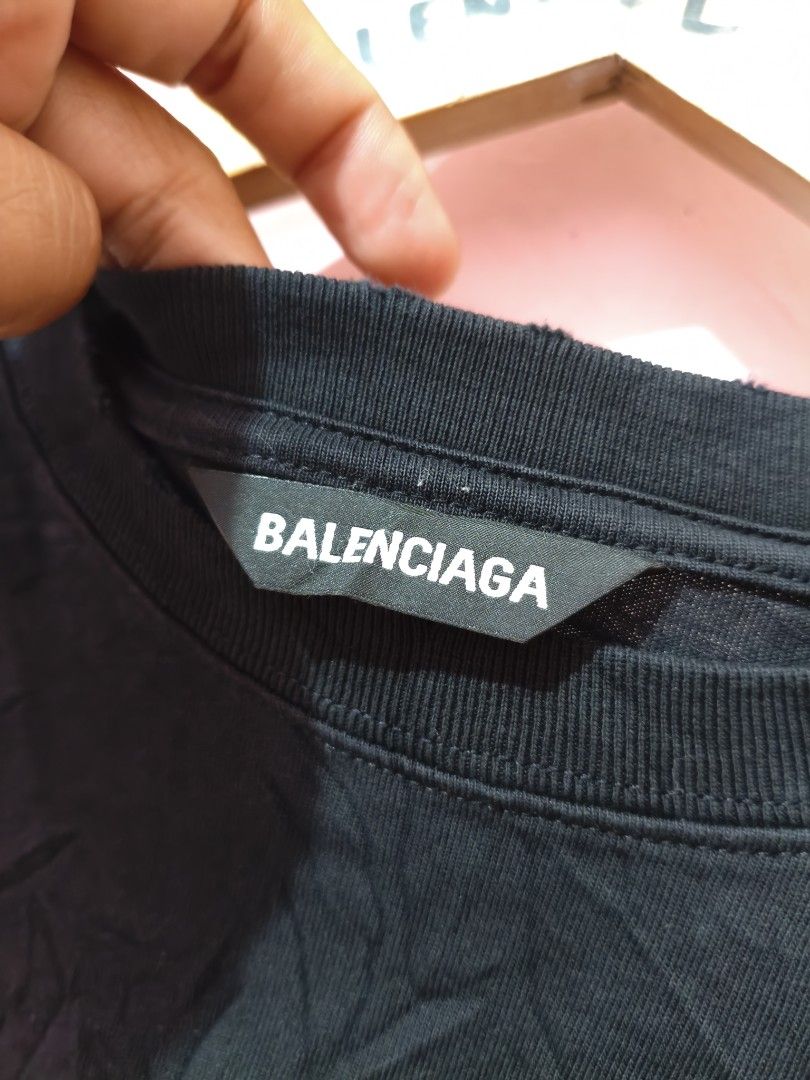 Balenciaga Teddy Bear Graphic Tee (Category: Activewear) located in Paranaque City. Submitted by glendel_04 (Listing ID 1468683287, Image 3). Description: Excellent cond. Med - Large need wash.