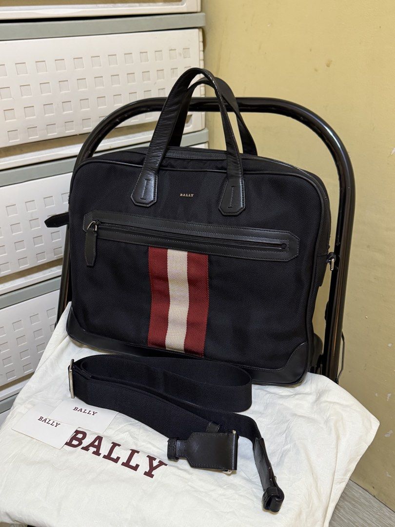 Bally Chandos Briefcase/Business Bag (Category: Luxury Bags & Wallets) located in Mandaluyong City. Submitted by yumbougieee (Listing ID 1468660150, Image 2). Description: FS: Pre-owned Bally Chandos Business Bag Pristine condition. No damage/flaw 15.3 width x 12.5 height inches dimes Fits laptop and documents any size Inclusions: Bag, dust bag, cards Pm if interested 📥.