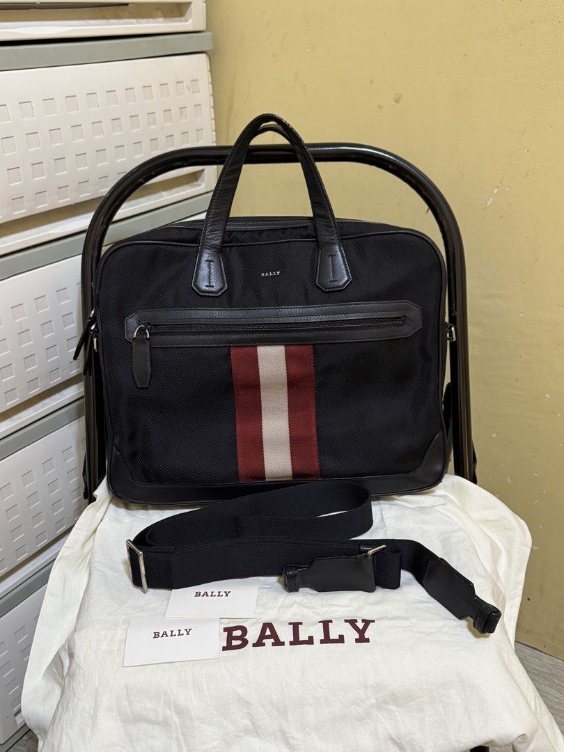 Bally Chandos Briefcase/Business Bag (Category: Luxury Bags & Wallets) located in Mandaluyong City. Submitted by yumbougieee (Listing ID 1468660150, Image 1). Description: FS: Pre-owned Bally Chandos Business Bag Pristine condition. No damage/flaw 15.3 width x 12.5 height inches dimes Fits laptop and documents any size Inclusions: Bag, dust bag, cards Pm if interested 📥.